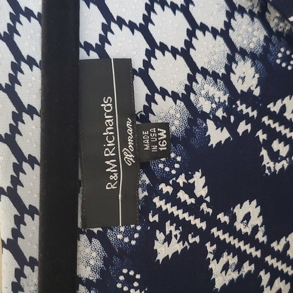 Blue Abstract Maxi Dress - Picture 3 of 4